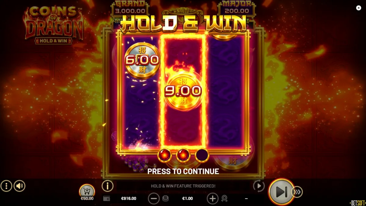 Giao diện trò chơi Coins of Dragon – Hold & Win với hình ảnh rồng vàng rực rỡ